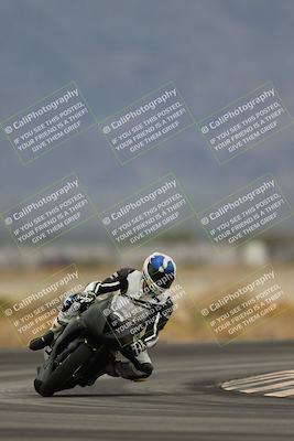 media/Nov-15-2025-Race Pace (Sat) [[8de605a2d8]]/Non Verified Riders (1st 20 Minutes)/Turn 4 (1010am)/